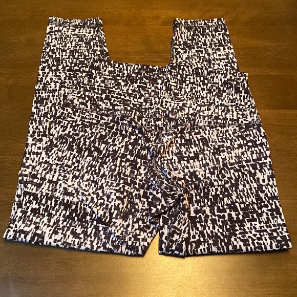 Lululemon🍋Align Pant II 25" - Picture 4 of 8